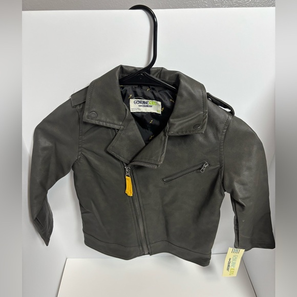 4T black faux leather motorcycle jacket from the OshKosh B'gosh "Genuine Kids" - Picture 2 of 8